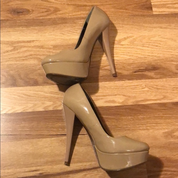 Nude patent leather pumps - Picture 4 of 5